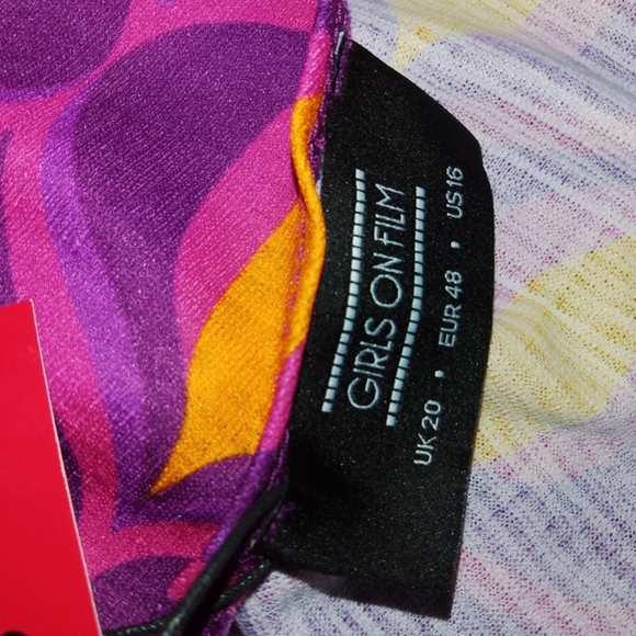 Women’s Pink Retro Print Mini Dress - Picture 4 of 5